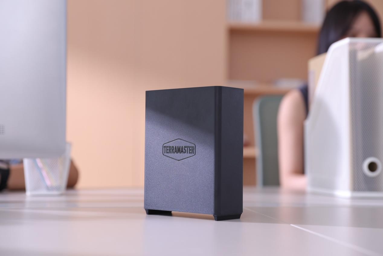 新春出行，铁威马f8 ssd plus伴你数据存储无忧
